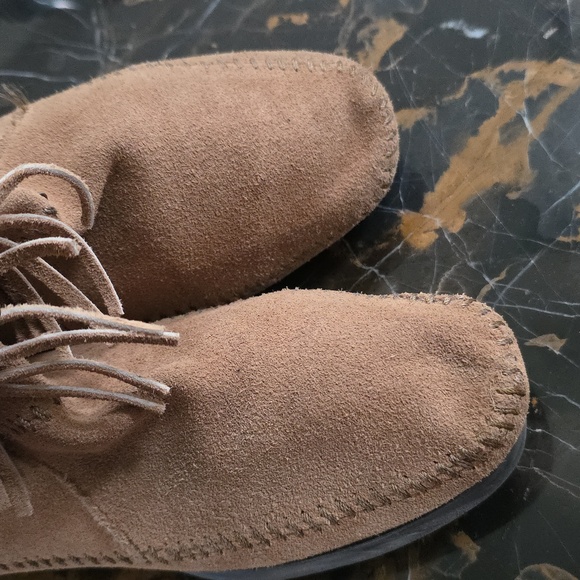 Minnetonka Women's Hi Top Back Zip Boot Tan Size 10 - Picture 11 of 12